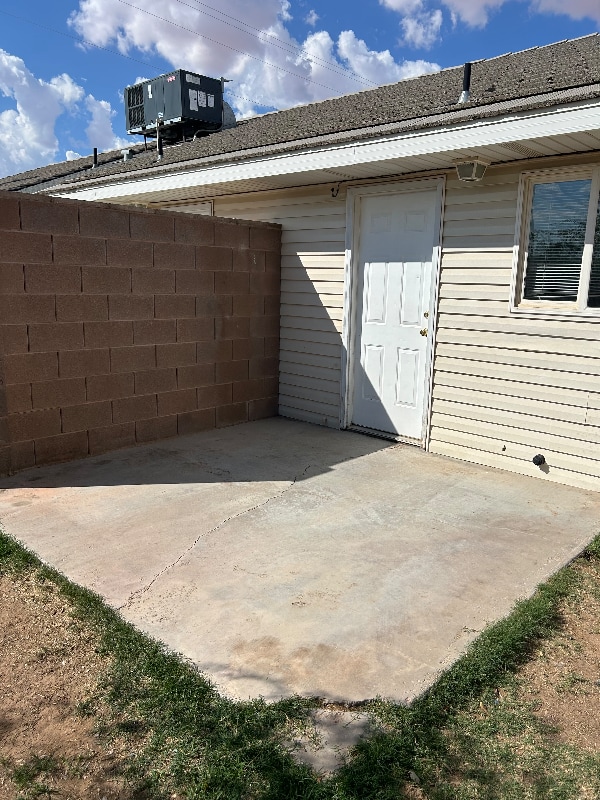 Building Photo - 220 N Jones St