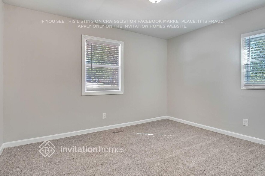 Building Photo - 3590 Collier Dr NW