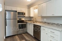 Building Photo - 2602 NE Lombard St