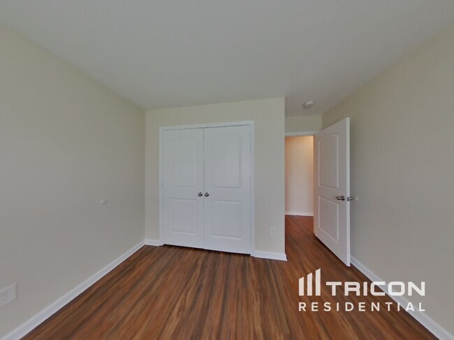 Building Photo - 10719 Tedder Lake Dr