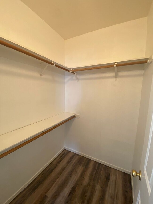 Building Photo - Pet Friendly home coming soon!