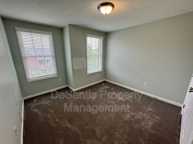 Building Photo - 307 Marshall Heights Dr