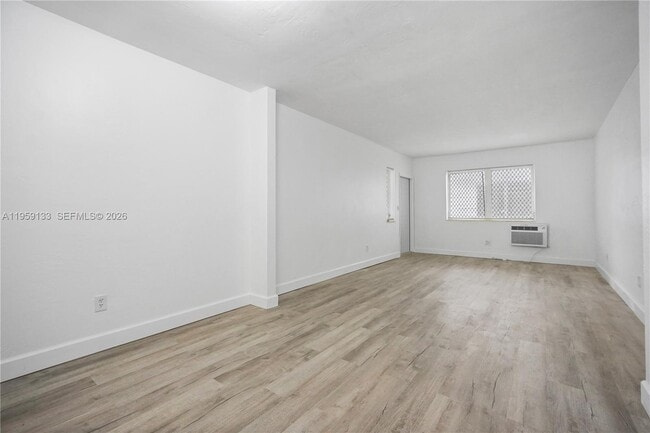 Building Photo - 710 82nd St