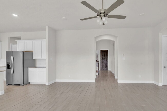 Building Photo - 7243 Crowell Ave