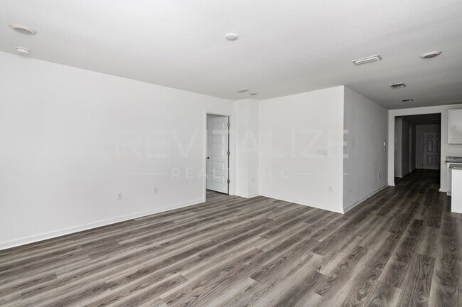 Building Photo - 428 Preston Wy