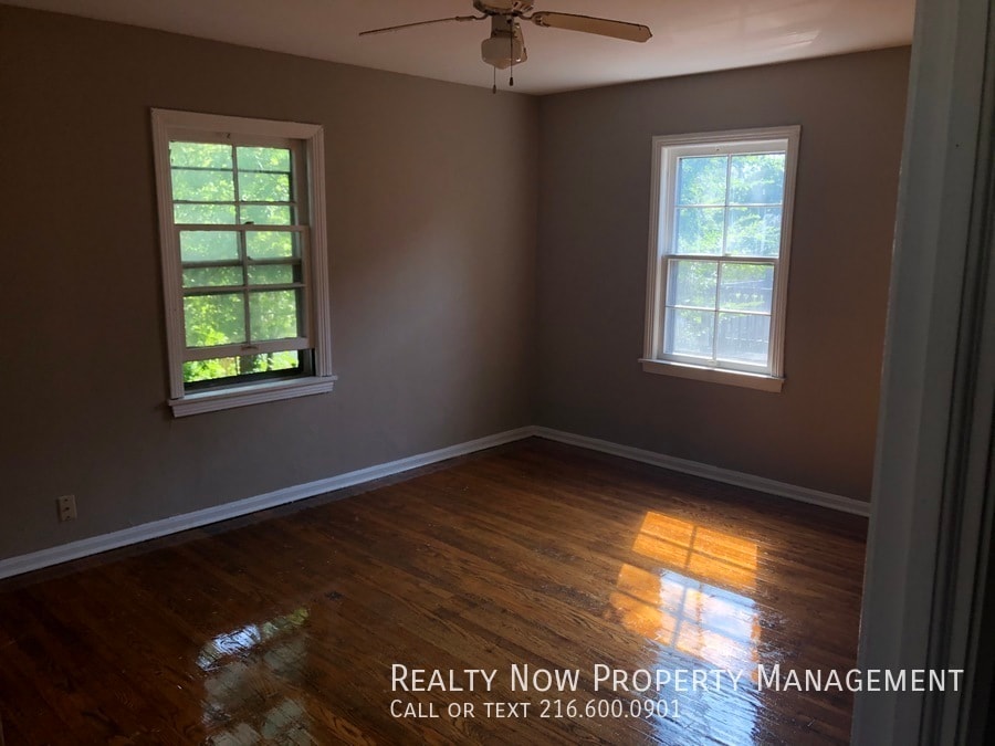 Building Photo - 13838 Cedar Rd