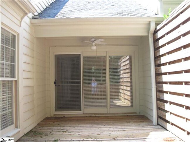 Building Photo - 1233 Shadow Way