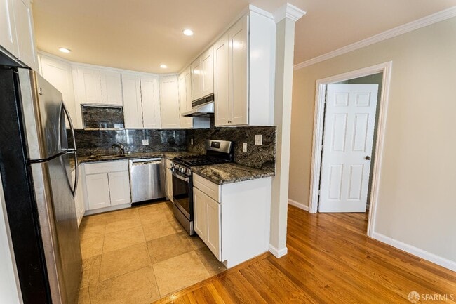 Building Photo - 2512 Fillmore St