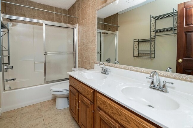 Building Photo - 3516 S Ashwood Dr