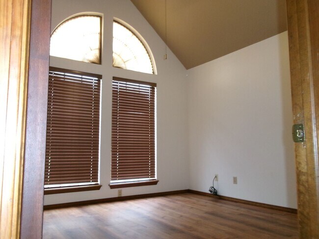 Building Photo - Pets Negotiable with Owner Approval!