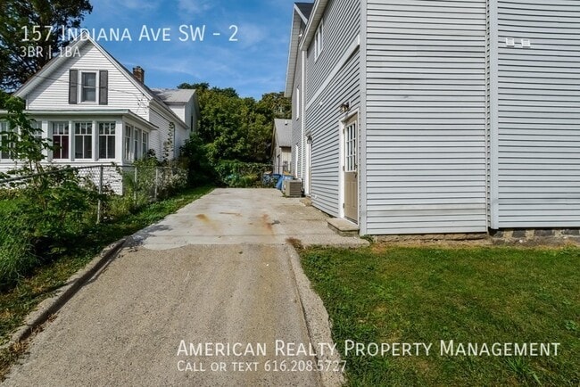 Building Photo - 157 Indiana Ave SW