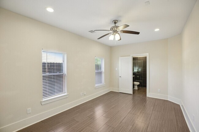 Building Photo - 209 Burr St