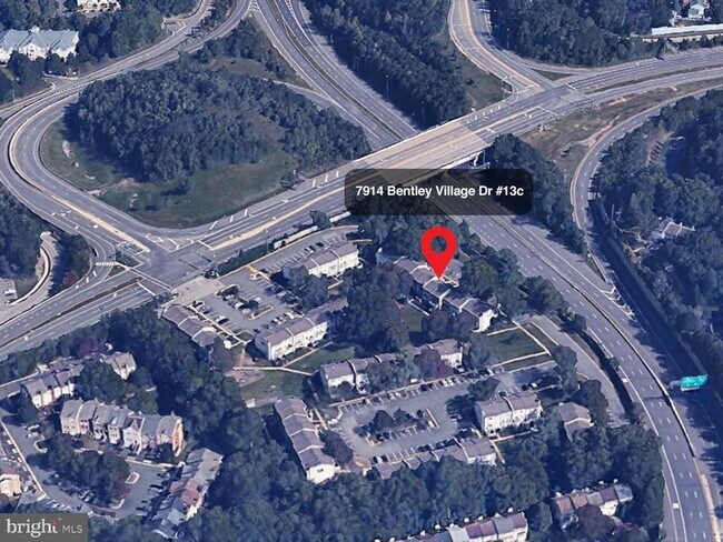 Building Photo - 7914 Bentley Village Dr