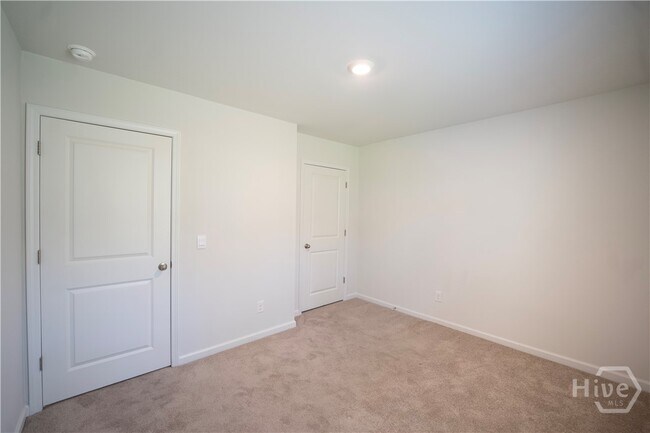 Building Photo - 122 Kraft Kove