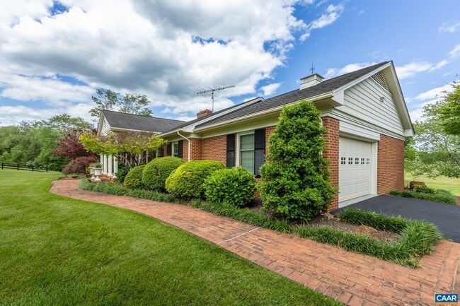 Building Photo - 4330 Ridge Rd