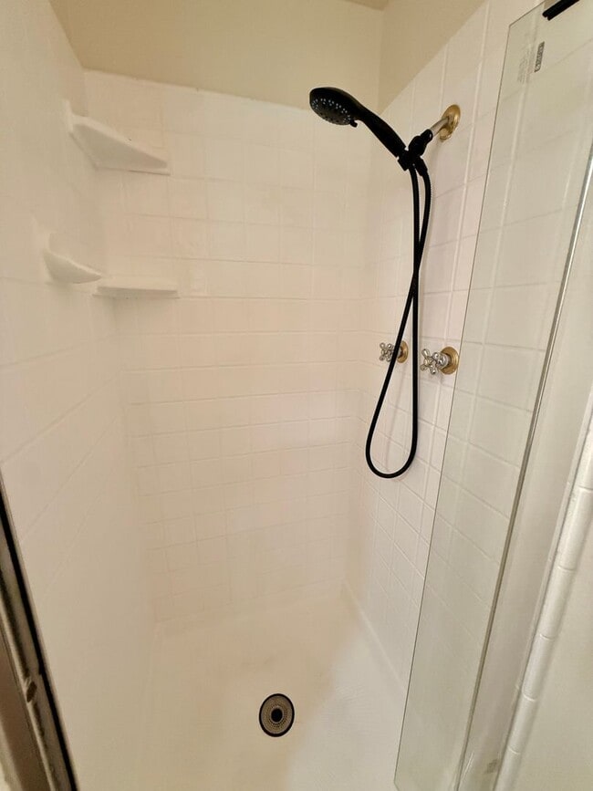 Building Photo - Beautifully Updated 3-Bedroom Tri-Level Condo with Bonus Room in Prime Chatsworth!