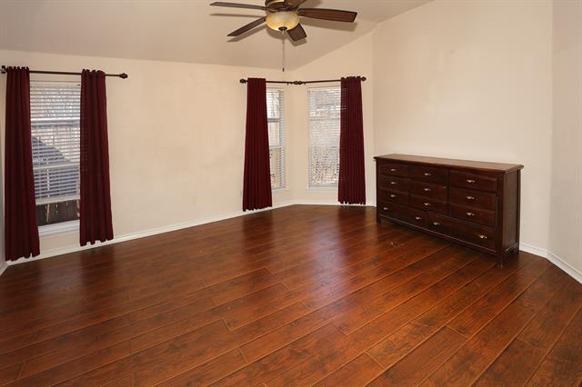 Building Photo - 1615 Bur Oak Dr