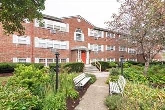 Building Photo - 11 Cass St