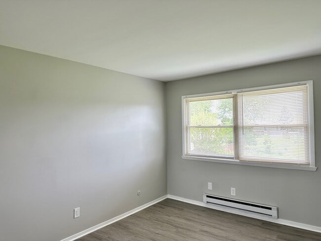 Building Photo - 2030 Kevin Dr