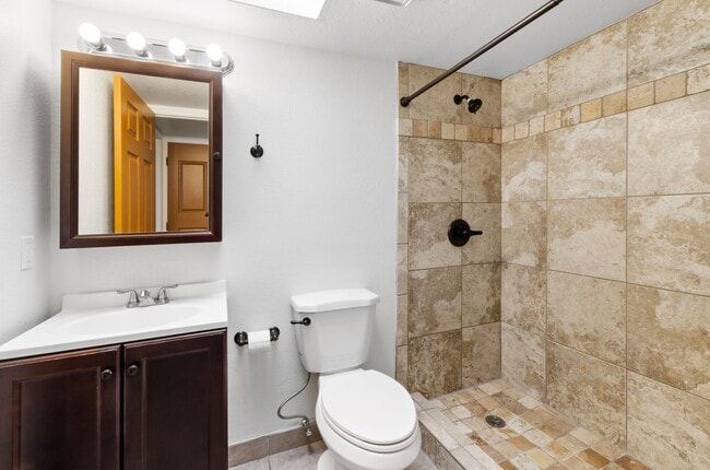Building Photo - Incredible home with lovely patio perfect for you! Check it out today!