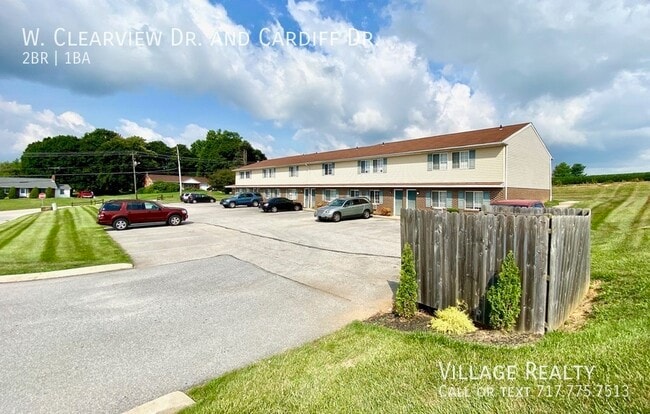 Building Photo - NO Steps! Affordable 2-Bed Convenient to I...