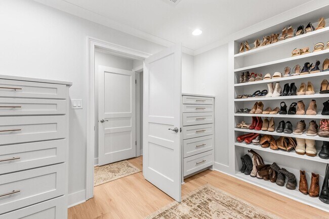 Building Photo - 1628 Pine Valley Rd