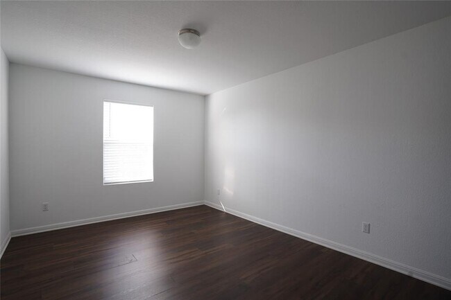 Building Photo - 304 Northview Ln