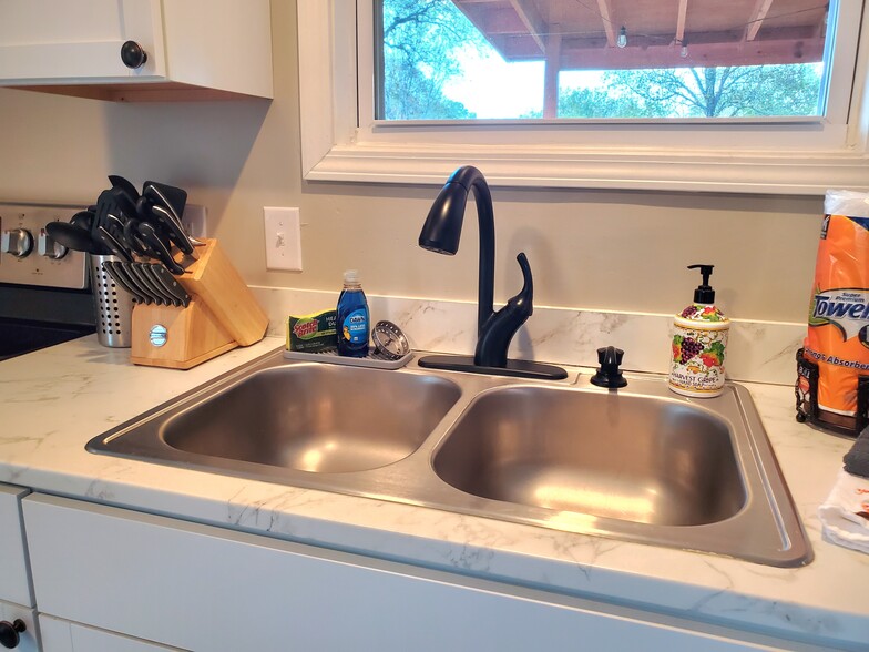 Building Photo - 5037 Will Brown Rd