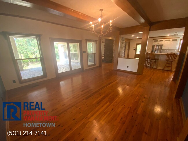 Building Photo - 3505 Cougar Lk Rd