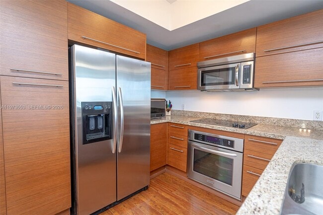 Building Photo - 2641 N Flamingo Rd