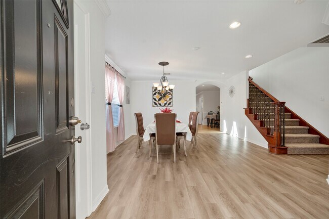Building Photo - 18626 Prairie Larkspur Dr