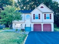 Building Photo - 9430 Birch Tree Rd