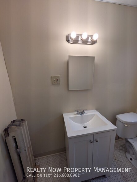 Building Photo - 2453 Overlook Rd