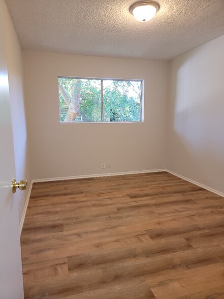 Building Photo - 13530 Leadwell St