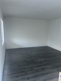 Building Photo - 1829 N A St