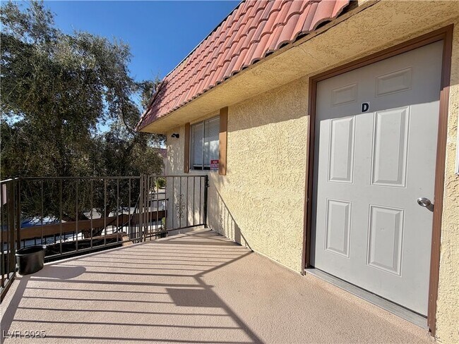 Building Photo - 1720 Cordoba Ln