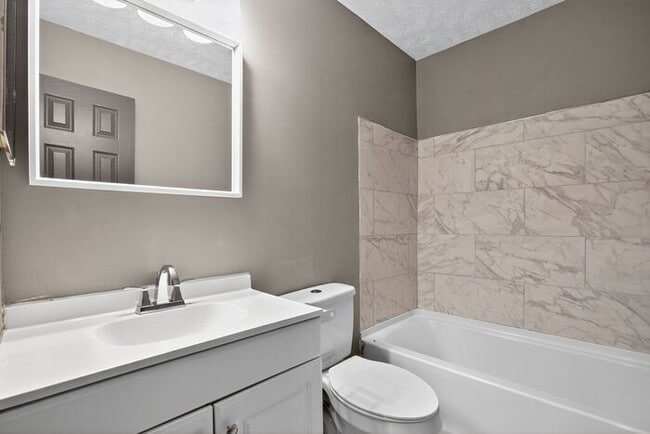 Building Photo - 22125 St Leonards Circle