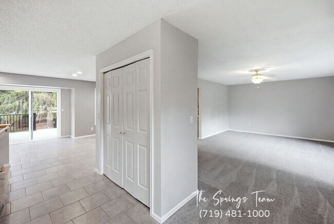 Building Photo - 3625 E Wade Ln