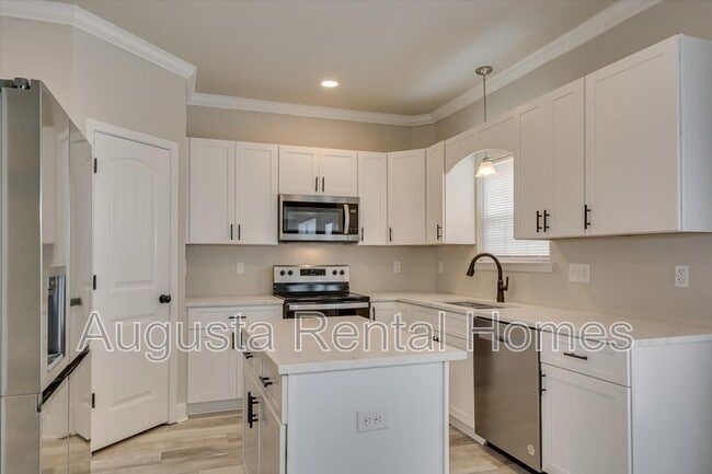 Building Photo - 1220 Jessie Way