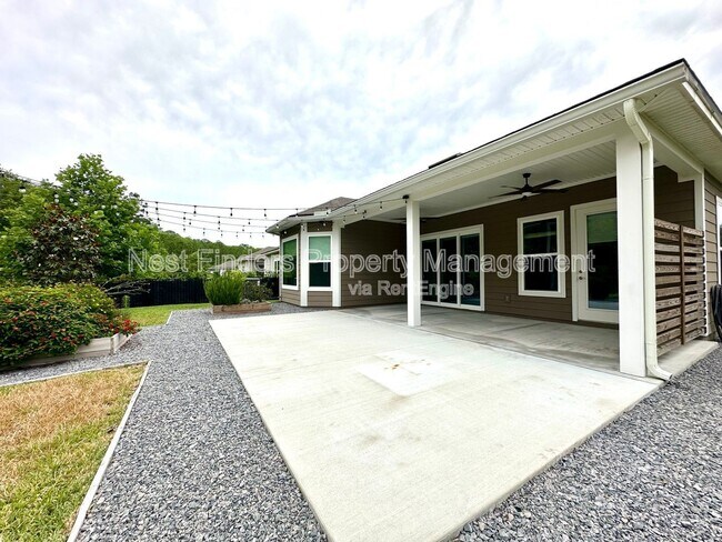Building Photo - 11176 Engineering Way