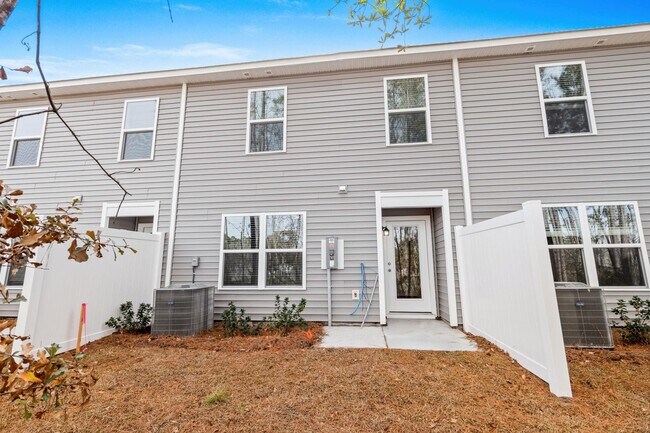 Building Photo - 543 Gemstone Blvd