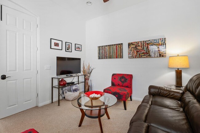 Building Photo - 48476 Bighorn Dr