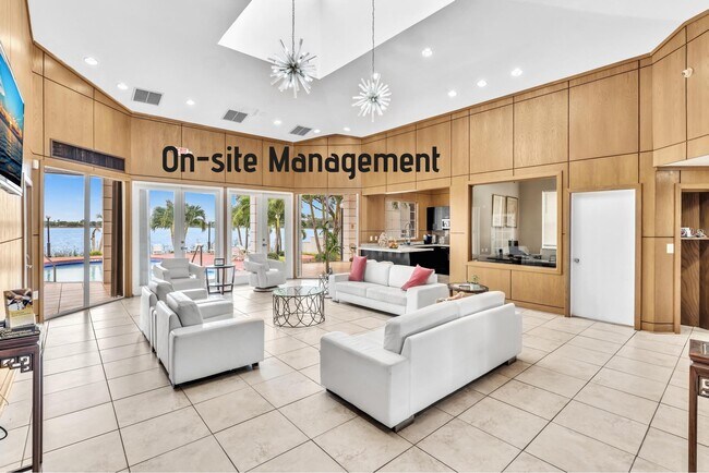 Building Photo - 2880 N Oakland Forest Dr