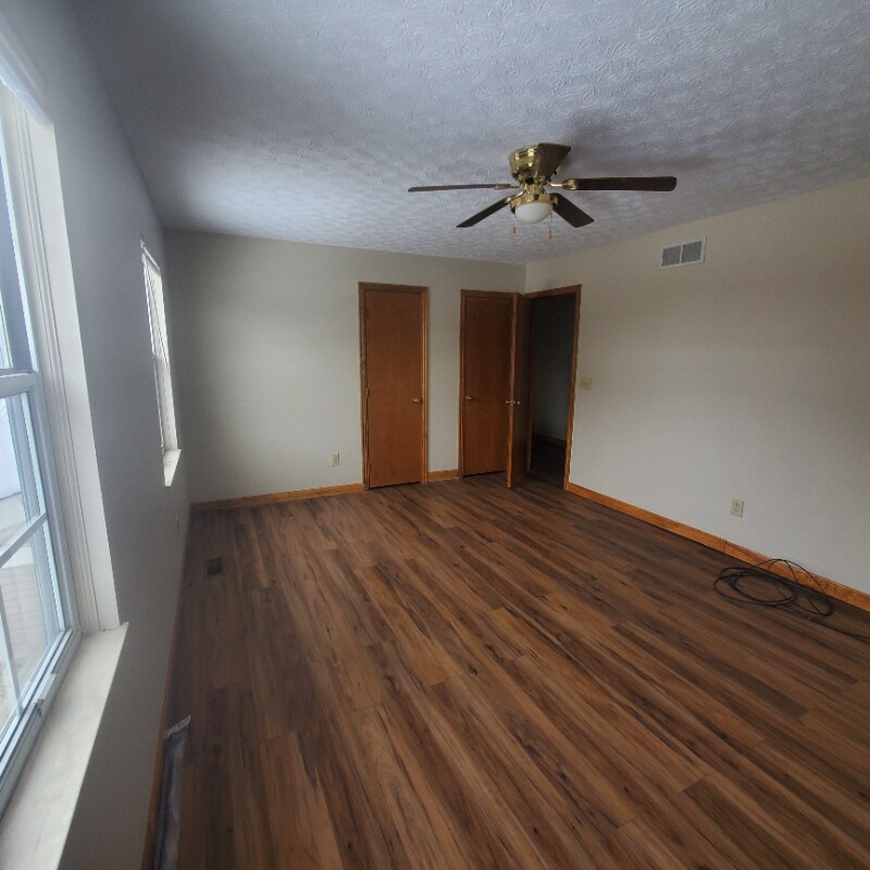 Building Photo - 315 High Meadows Village Dr