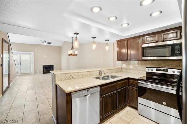 Building Photo - 2748 Lodestone Dr