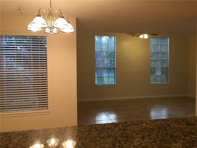 Building Photo - 19153 Fisher Island Dr
