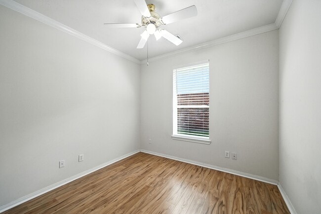 Building Photo - 1626 Maryvale Dr