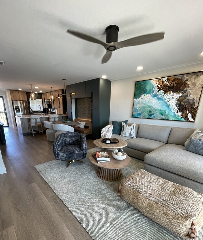 Building Photo - 3111 Pass a Grille Way