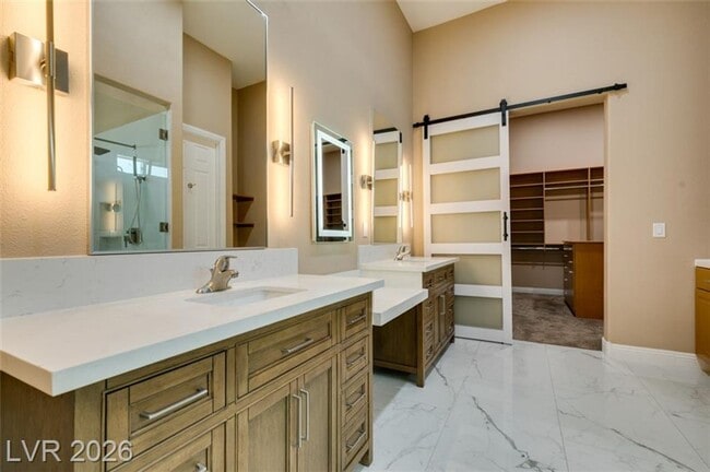 Building Photo - Elegant Anthem Country Club Residence with Spa, Balcony & 3-Car Garage