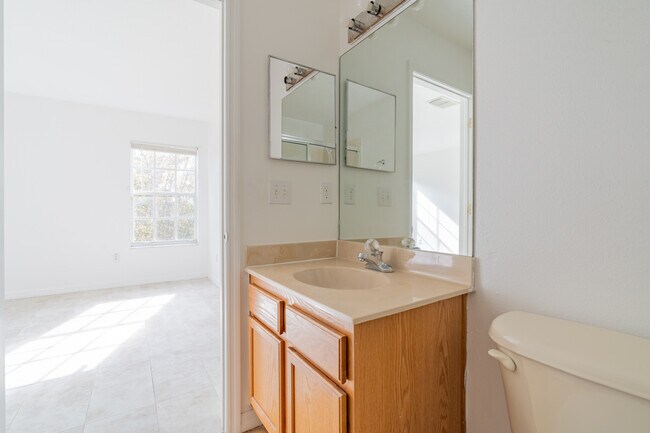 Building Photo - 2006 Fiesta Ridge Ct